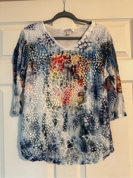 Kamana Tops - V-Neck Printed Tunic Top in Blue, White & Multicolor
